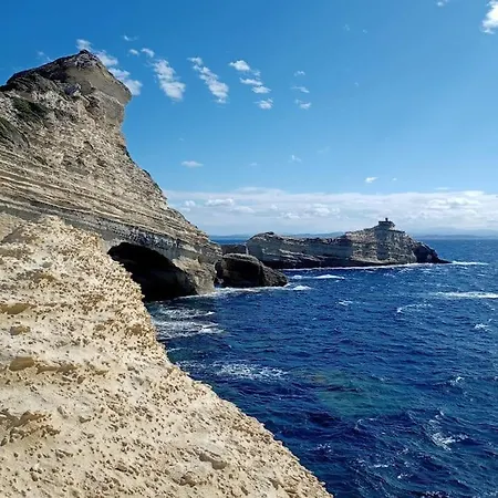 Climatisee Dans A 5 Minutes Des Plages A Pied