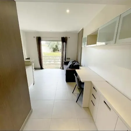 Climatisée Dans Résidence à 5 Minutes Des Plages A Pied * Propriano (Corsica)