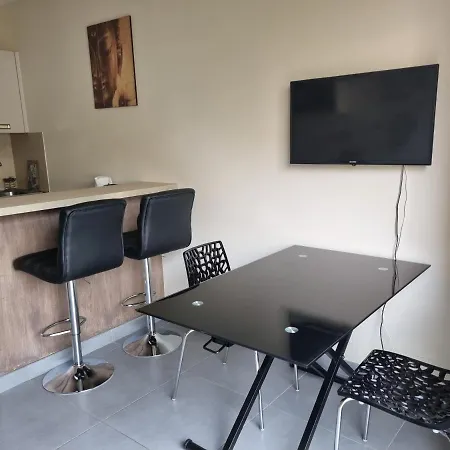 Apartamento Climatisée Dans Résidence à 5 Minutes Des Plages A Pied Propriano (Corsica)