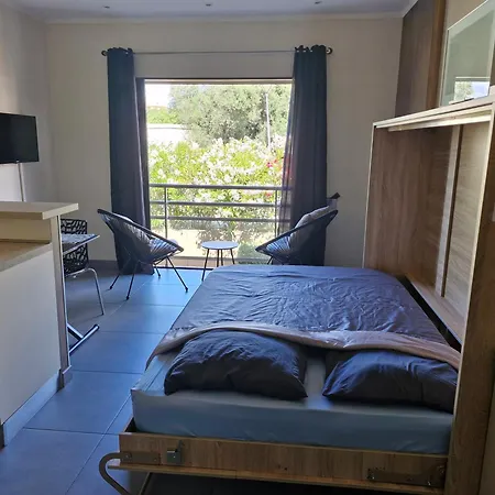 Climatisee Dans A 5 Minutes Des Plages A Pied Apartment