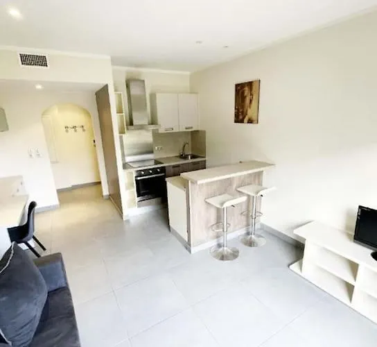 Climatisee Dans A 5 Minutes Des Plages A Pied פרופריאנו