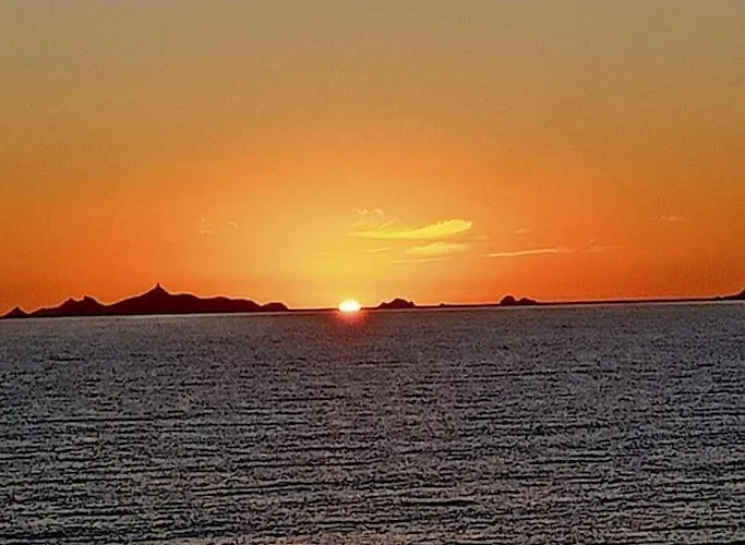 Climatisee Dans A 5 Minutes Des Plages A Pied פרופריאנו